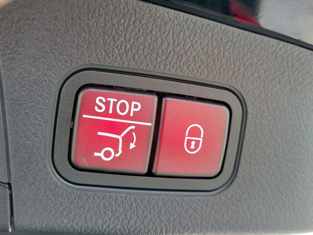 New 2026 Mercedes-Benz GLA 250 image 9