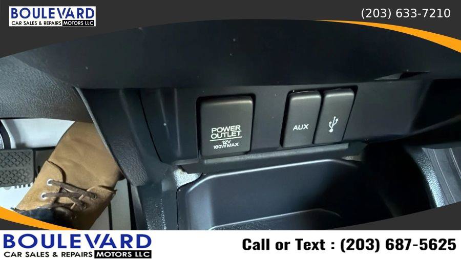 Used 2015 Honda Fit LX image 17