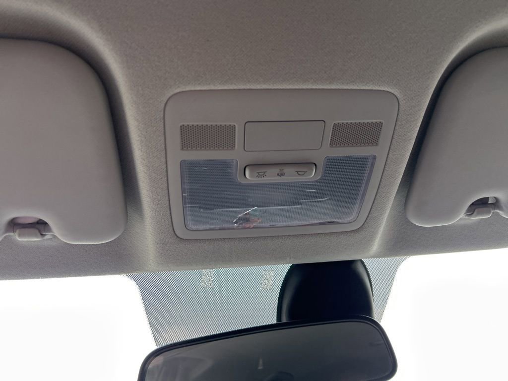 Used 2021 Hyundai Venue SEL w/ Cargo Package image 15