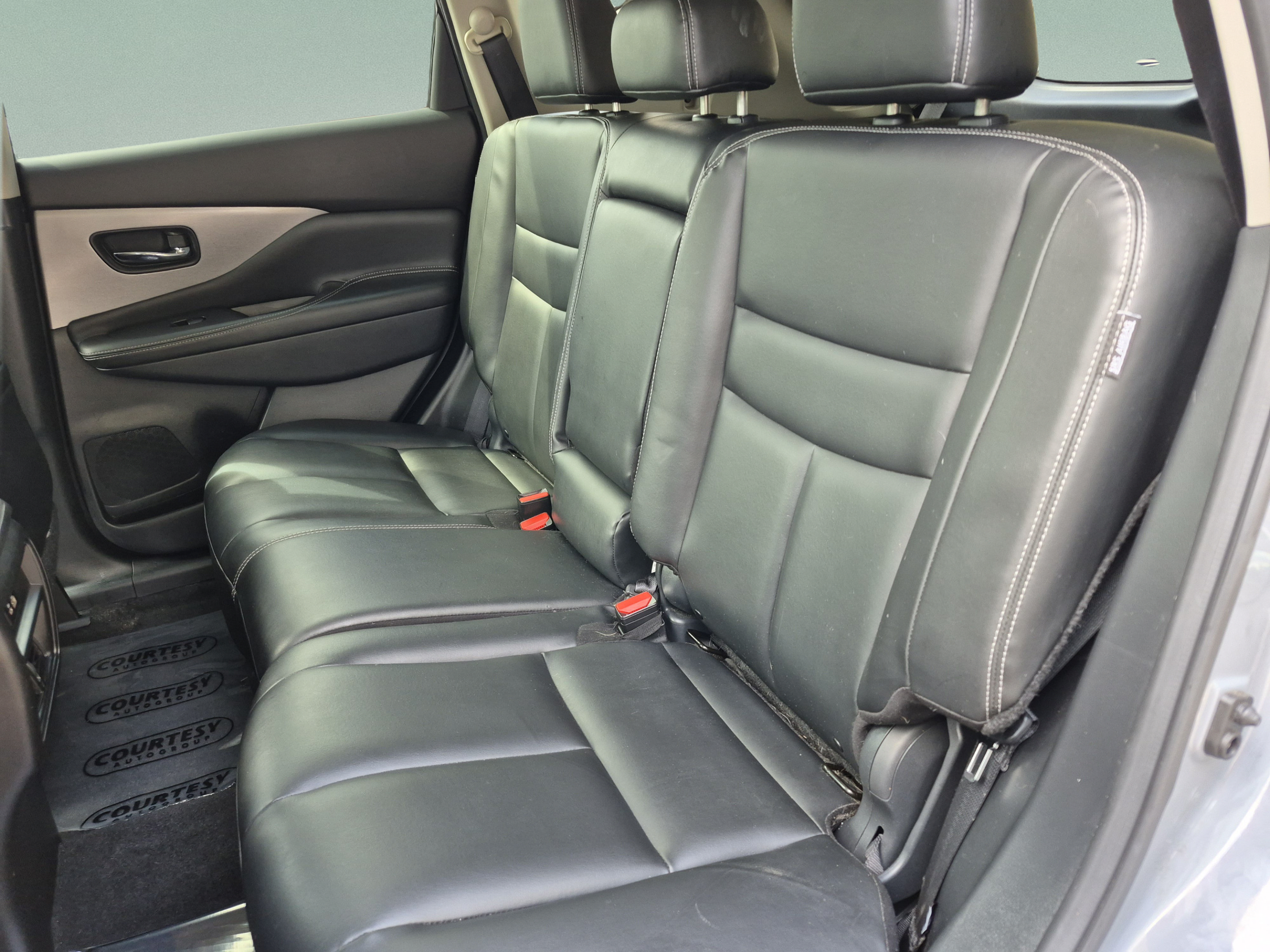 Certified 2022 Nissan Murano SV w/ SV Midnight Edition Package FWD image 18