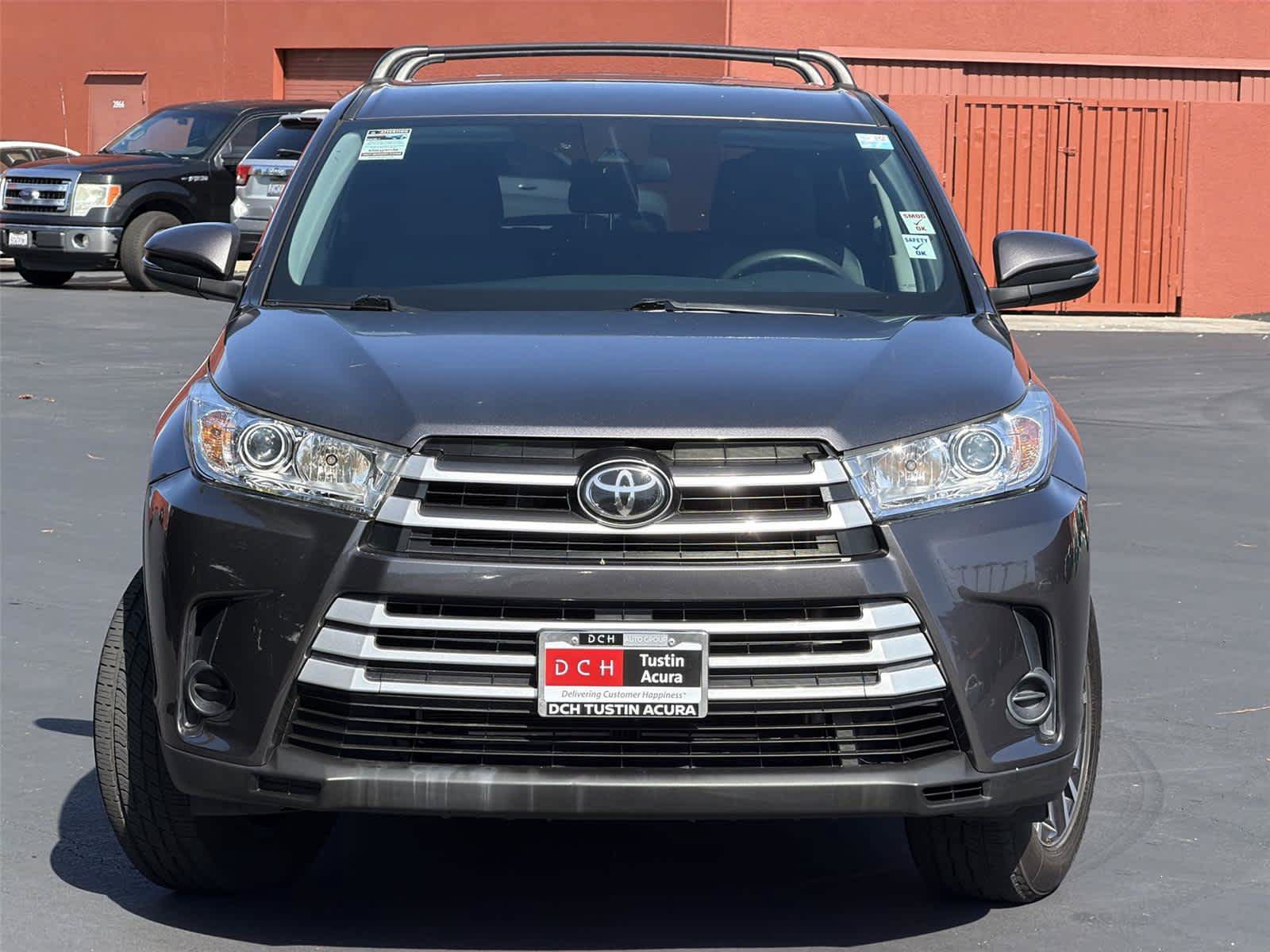 Used 2019 Toyota Highlander LE FWD image 7