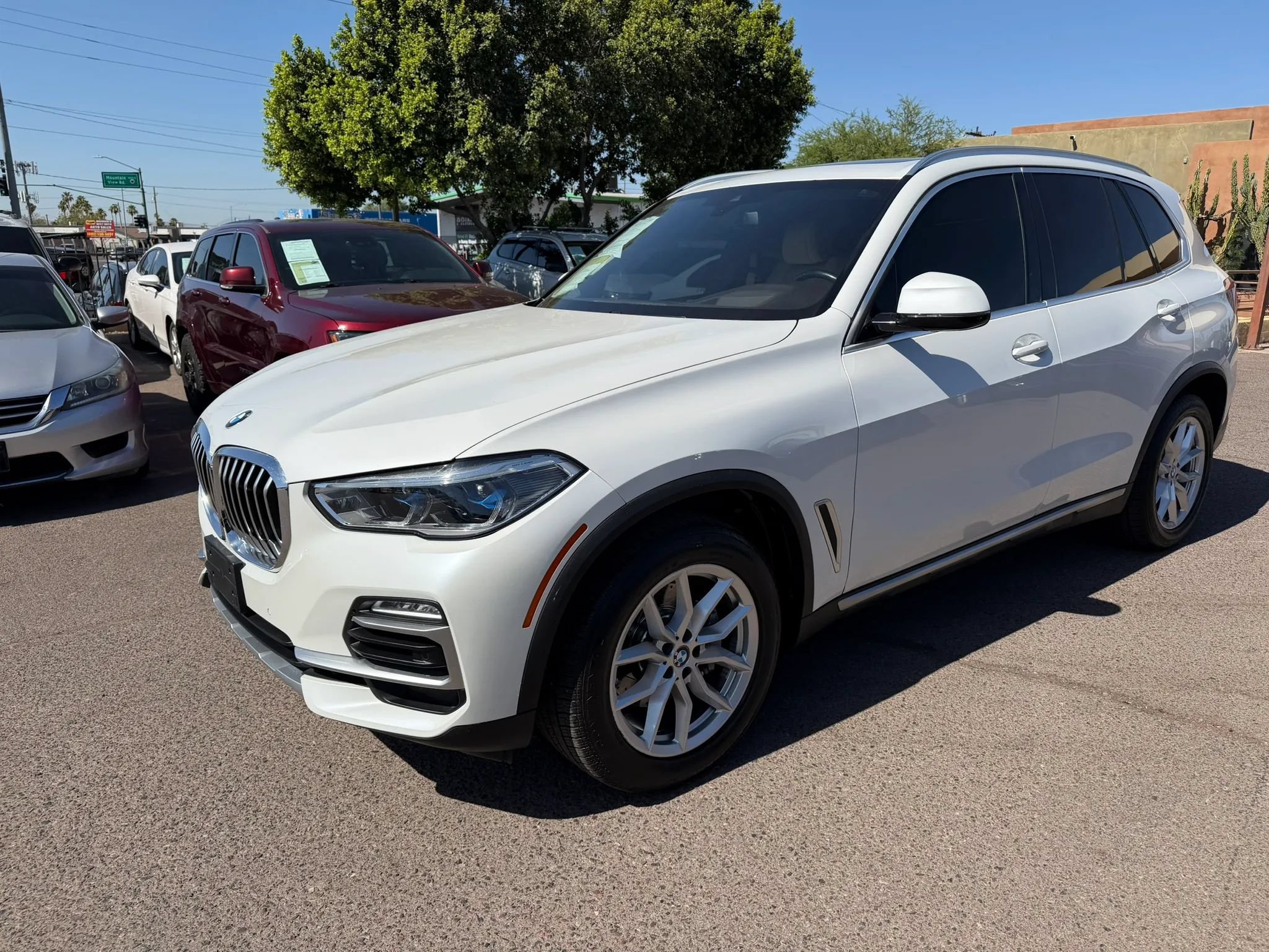 Used 2019 BMW X5 xDrive40i w/ Executive Package AWD/4WD image 1