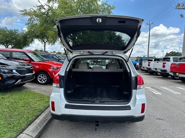 Used 2012 Subaru Outback 3.6R Limited w/ Moonroof Pkg AWD/4WD image 18
