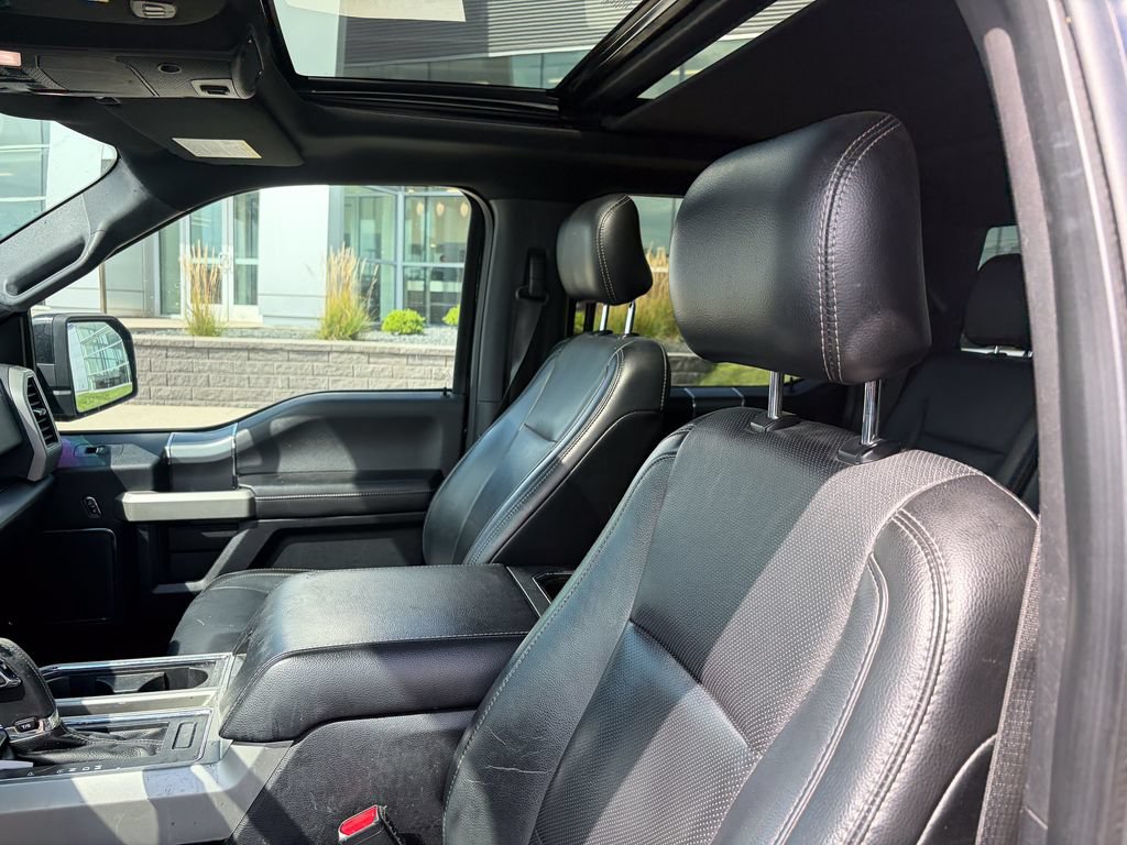 Used 2017 Ford F150 Lariat w/ Equipment Group 502A Luxury AWD/4WD image 10