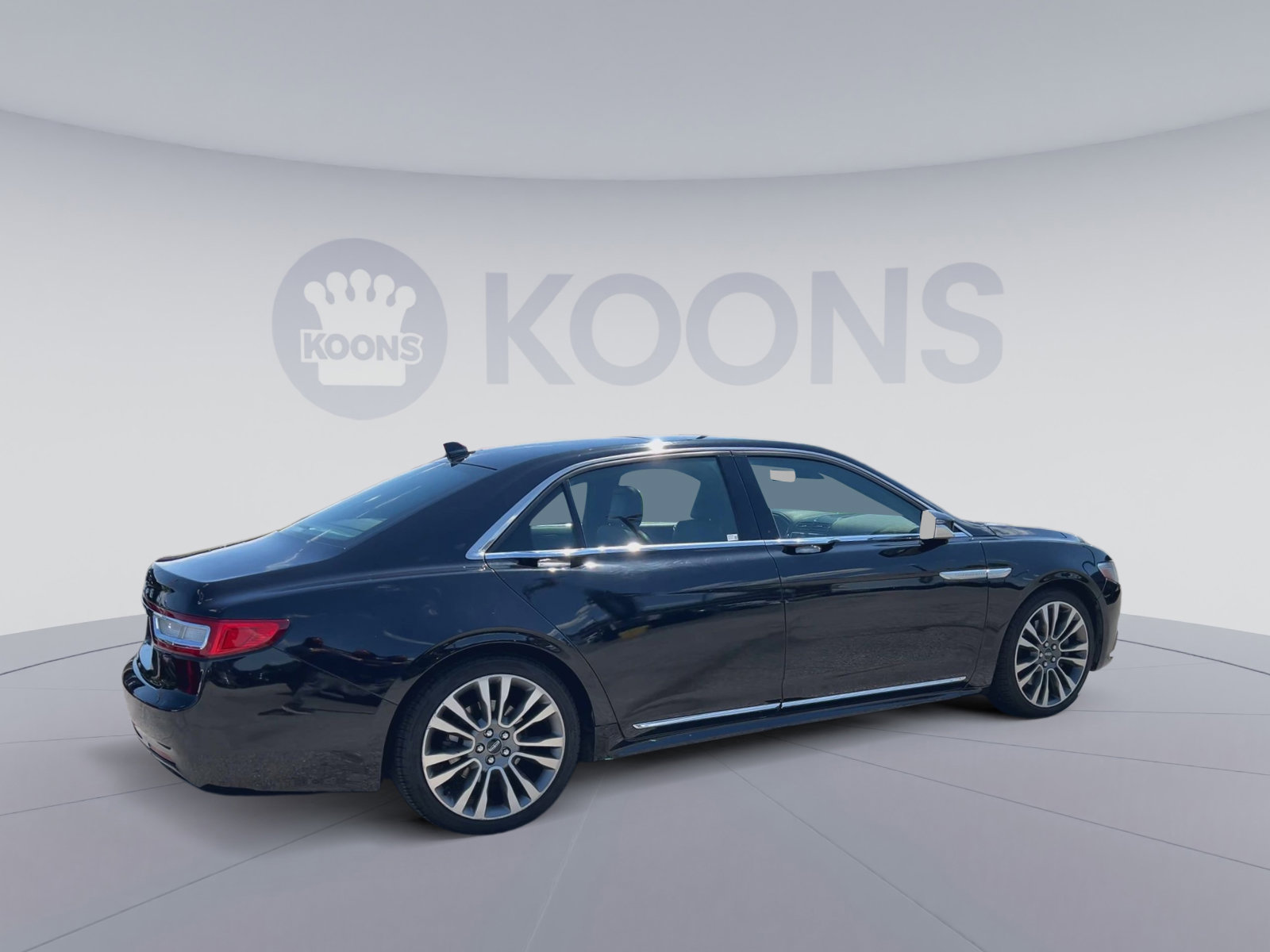 Used 2020 Lincoln Continental AWD w/ Premium Package image 12