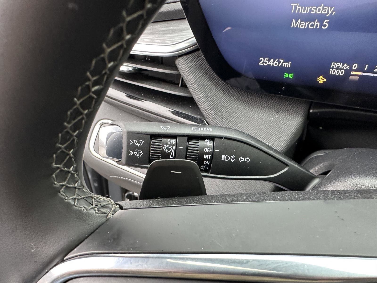 Used 2025 Buick Enclave Preferred image 26