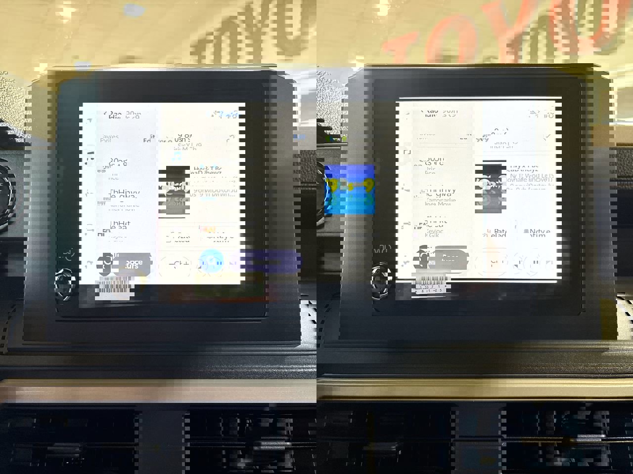 Certified 2025 Toyota Tacoma SR image 17