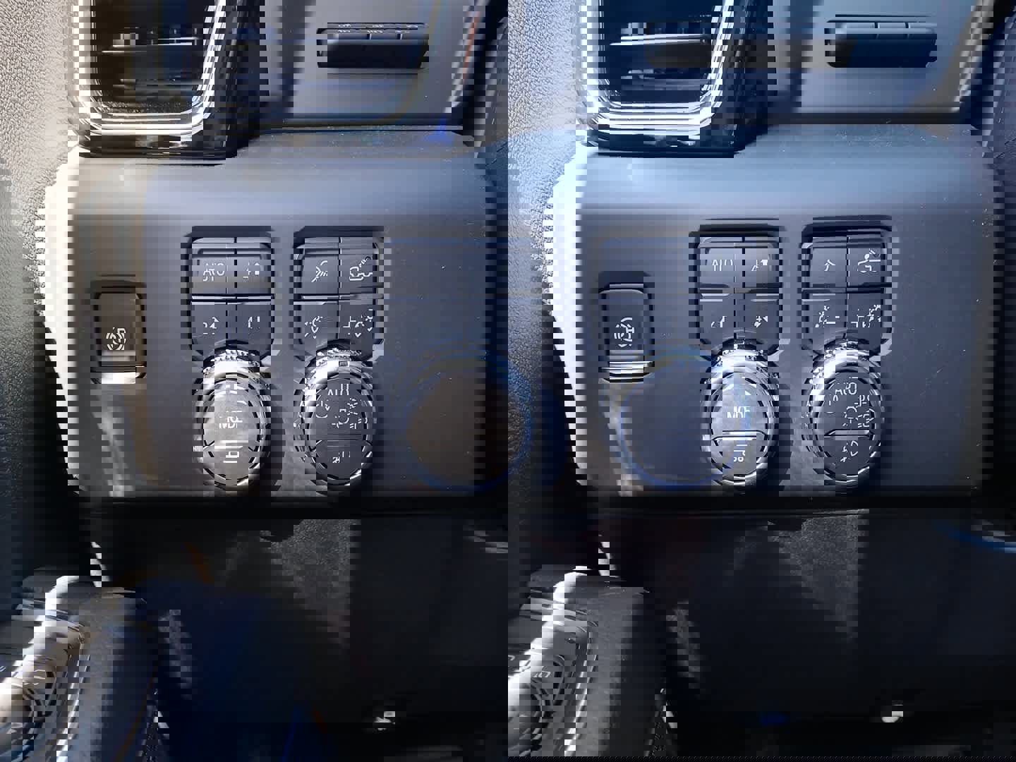 New 2026 GMC Sierra 1500 Denali w/ Denali Reserve Package image 26