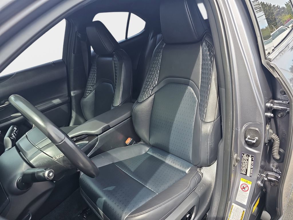 Used 2019 Lexus UX 200 FWD image 17