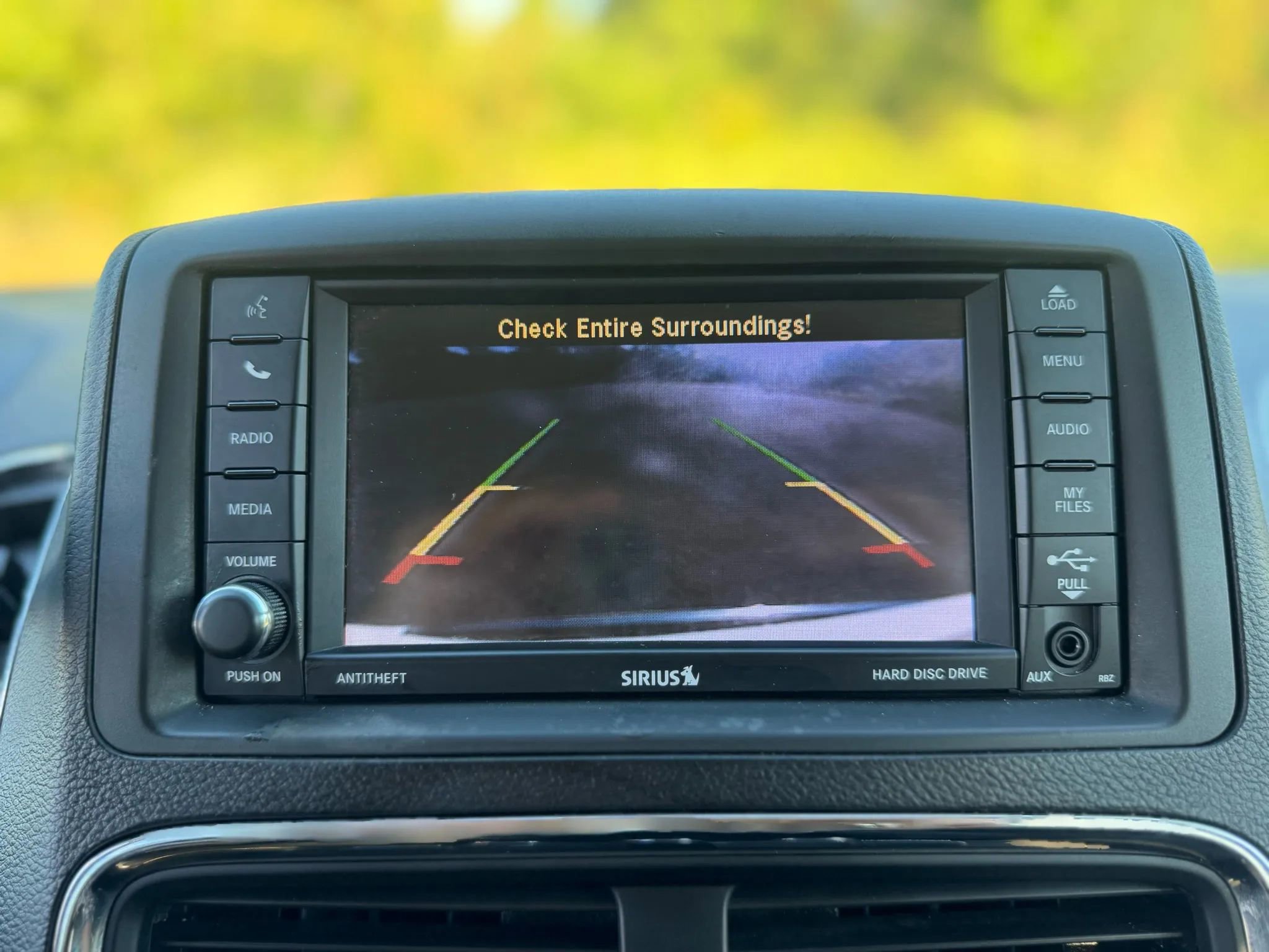 Used 2018 Dodge Grand Caravan SE w/ UConnect Hands-Free Group image 20
