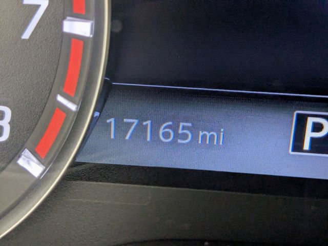 Used 2024 Nissan Titan Platinum Reserve w/ Moonroof Package image 20