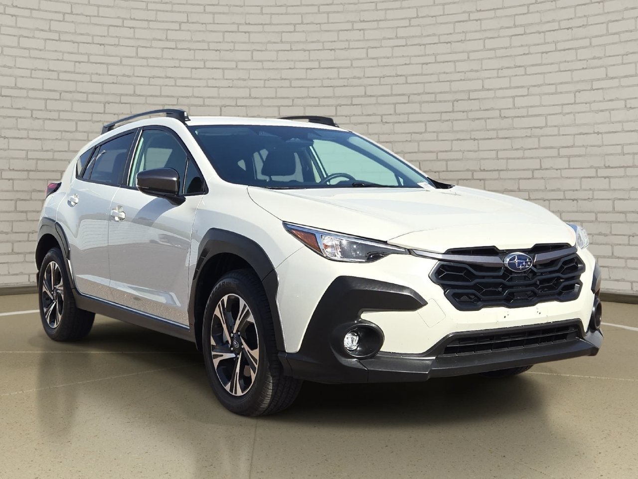 Used 2024 Subaru Crosstrek 2.0i Premium w/ Crosstrek Mirror Package AWD/4WD image 4