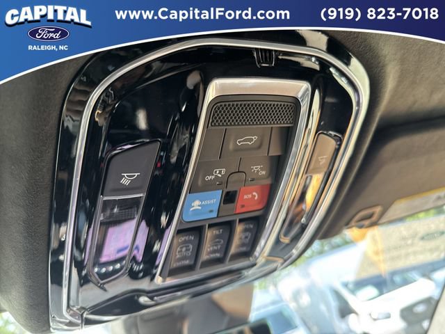 Used 2023 Jeep Grand Cherokee Summit AWD/4WD image 33