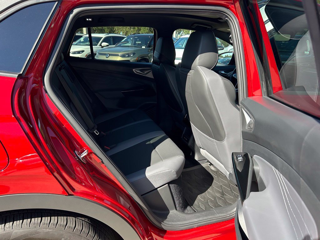 Certified 2024 Volkswagen ID.4 S RWD image 40