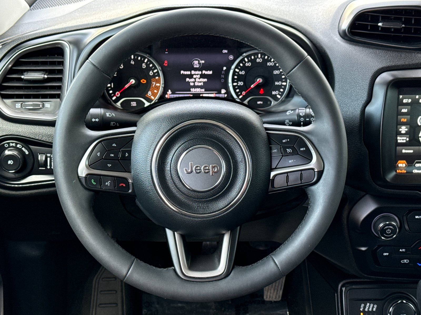 Used 2022 Jeep Renegade Latitude image 13