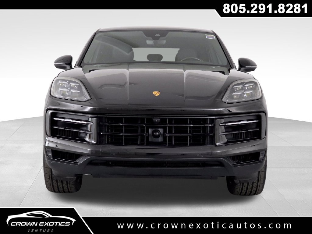 Used 2024 Porsche Cayenne S AWD/4WD image 2