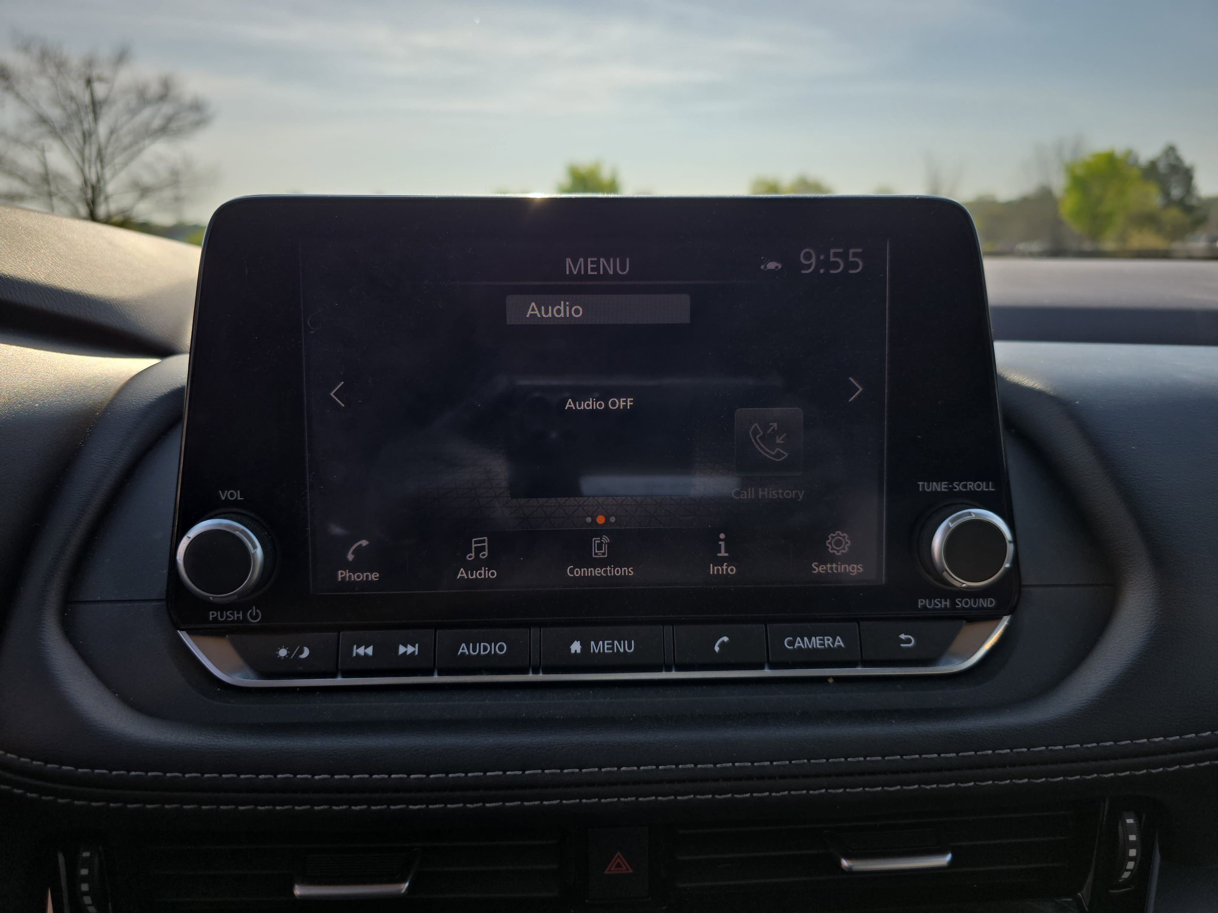 Used 2022 Nissan Rogue SV image 22
