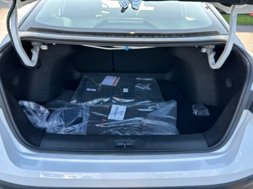 New 2026 Nissan Sentra SV w/ SV Convenience Package FWD image 47