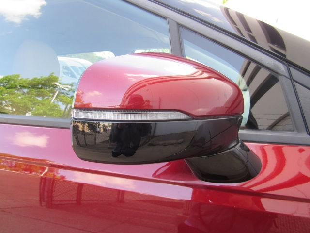 Used 2023 Kia Carnival LX image 26