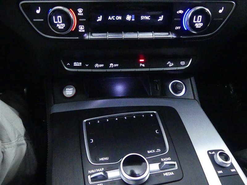Used 2020 Audi SQ5 Premium Plus image 14