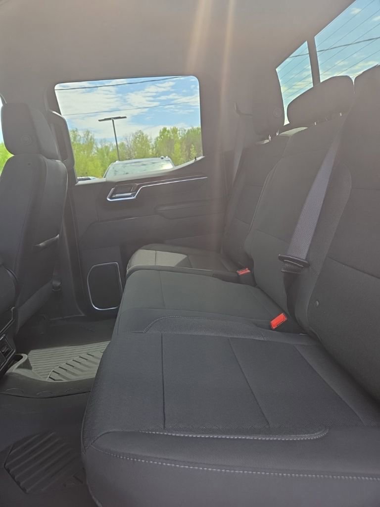 New 2026 Chevrolet Silverado 1500 LT w/ Z71 Off-Road Package AWD/4WD image 9