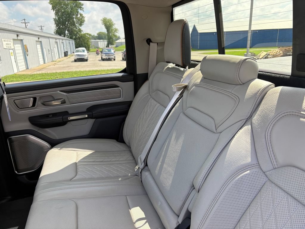 Used 2025 RAM 1500 Tungsten AWD/4WD image 19