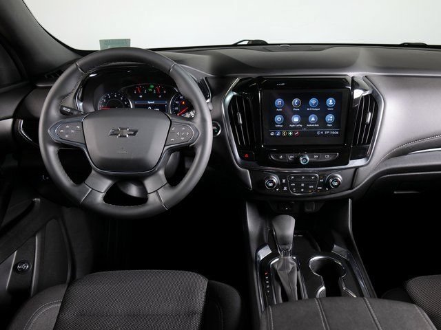 Used 2023 Chevrolet Traverse LT w/ Midnight/Sport Edition AWD/4WD image 14