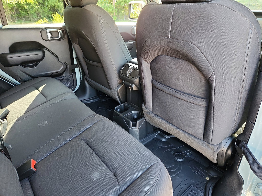 Used 2023 Jeep Wrangler Sport S image 14