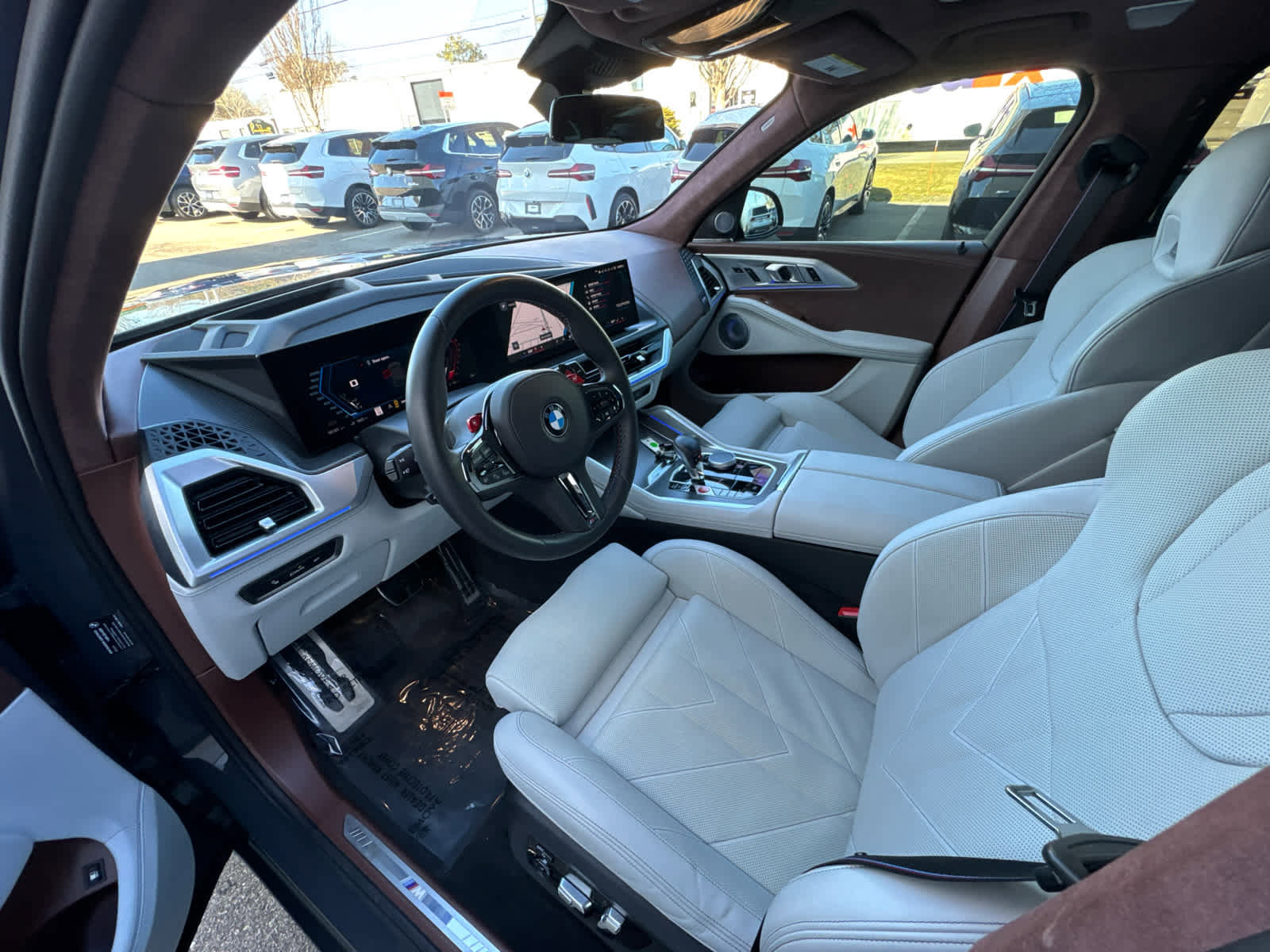 Certified 2025 BMW XM image 10
