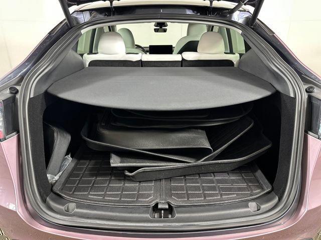 Used 2023 Tesla Model Y Long Range image 25