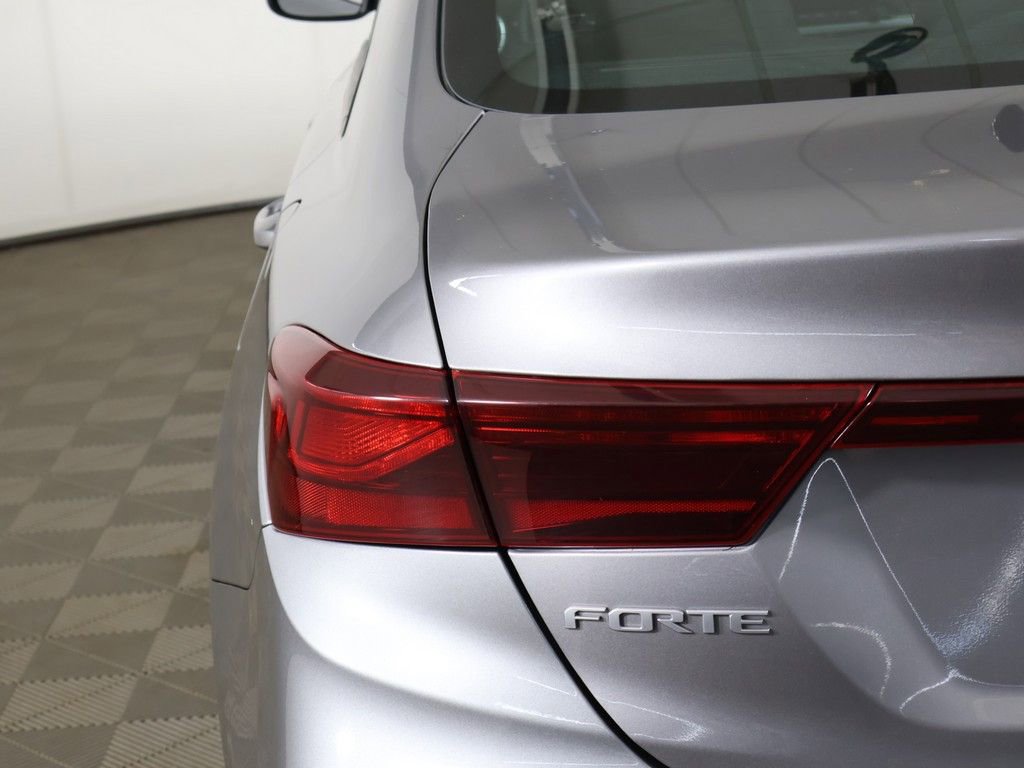 Used 2023 Kia Forte LXS FWD image 13