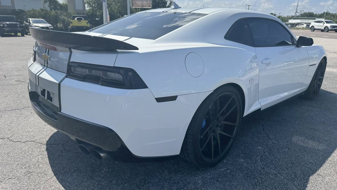 Used 2014 Chevrolet Camaro SS w/ RS Package RWD image 5