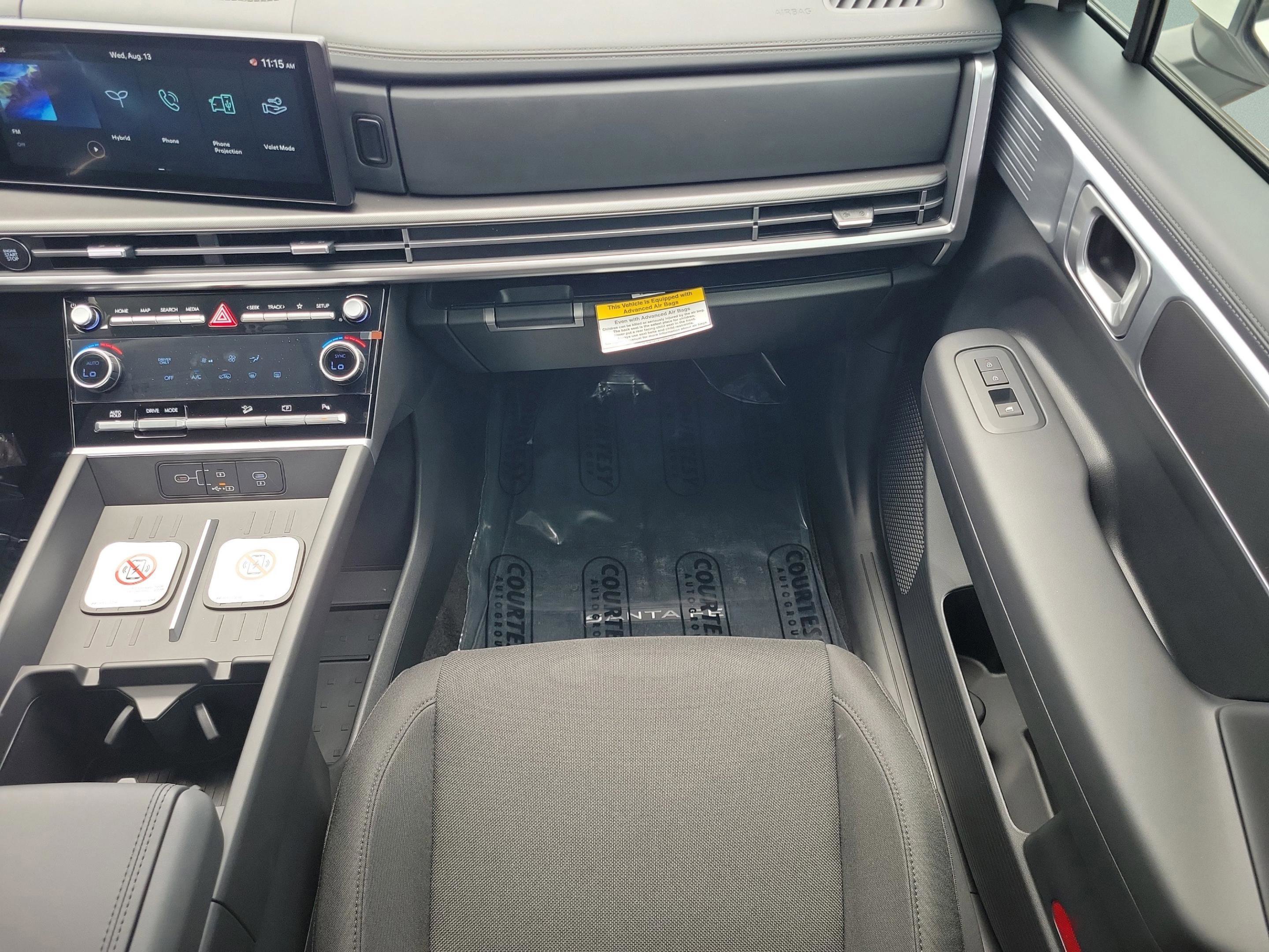 New 2026 Hyundai Santa Fe SE image 6