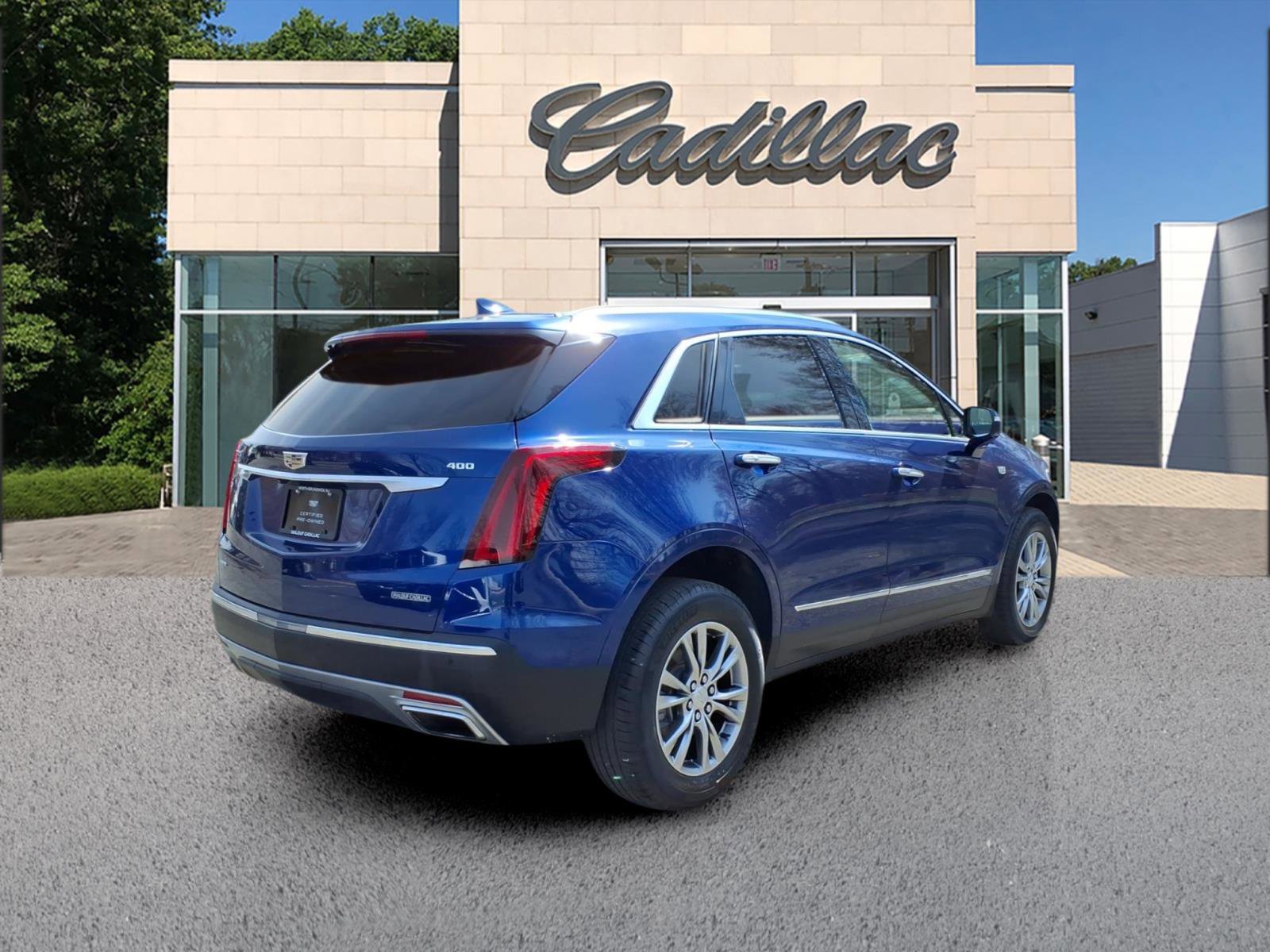 Certified 2023 Cadillac XT5 Premium Luxury AWD/4WD image 5