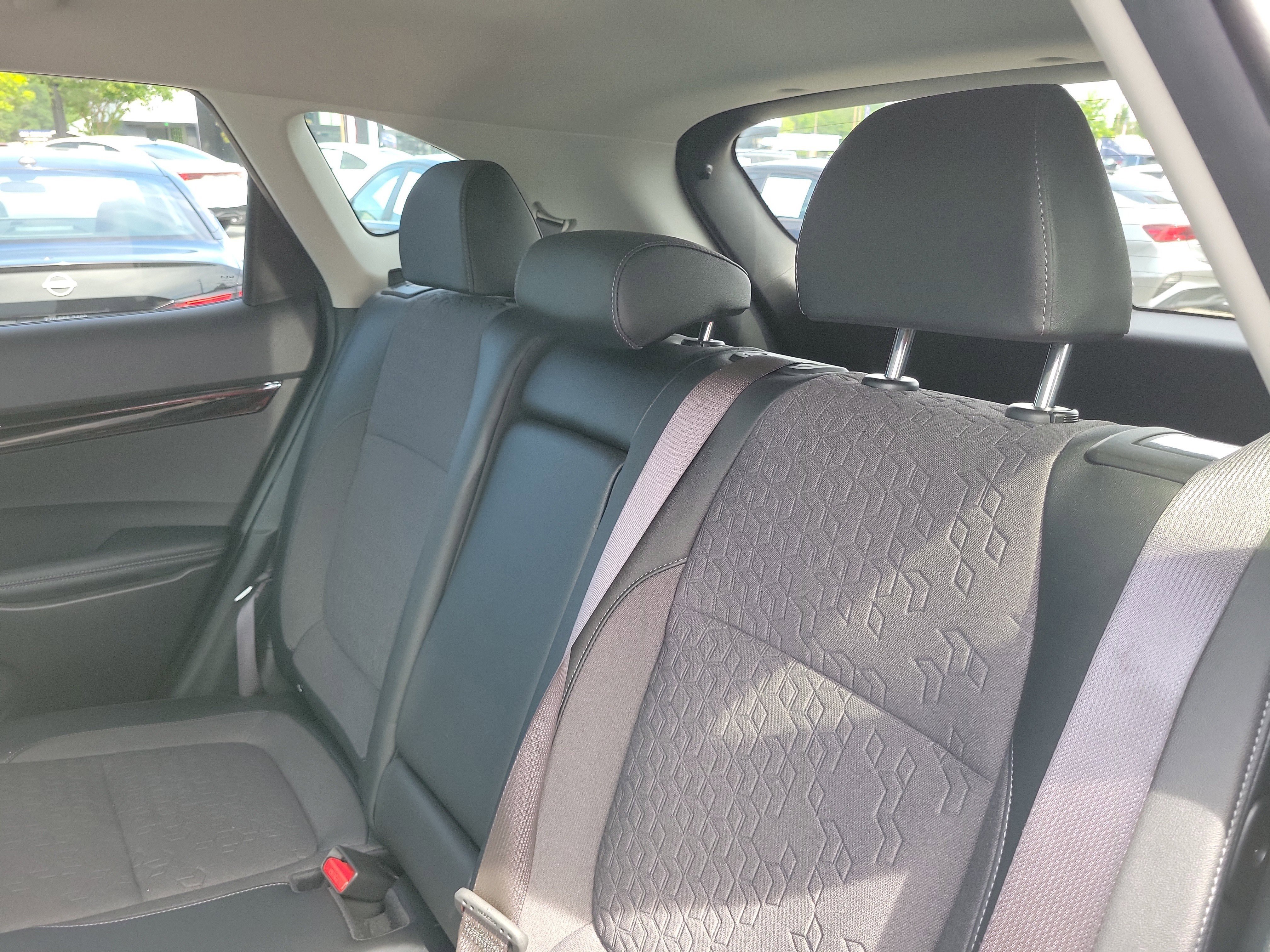 Used 2025 Kia Seltos S FWD image 11