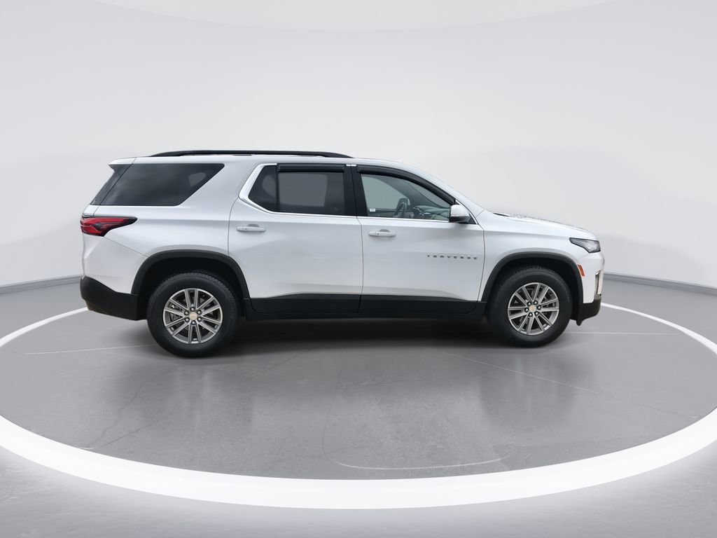 Used 2023 Chevrolet Traverse LT w/ LPO, Floor Liner Package FWD image 9
