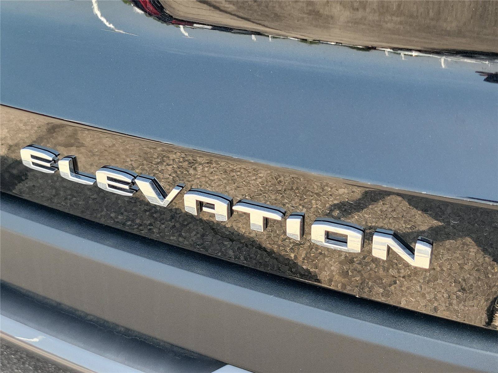 New 2027 GMC Terrain Elevation w/ Elevation Premium Package FWD image 6