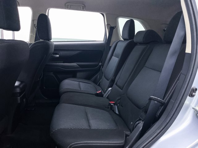 Used 2017 Mitsubishi Outlander ES image 10