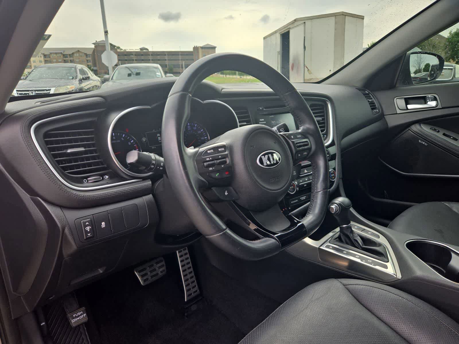 Used 2015 Kia Optima SX w/ SX Turbo Premium Package FWD image 2