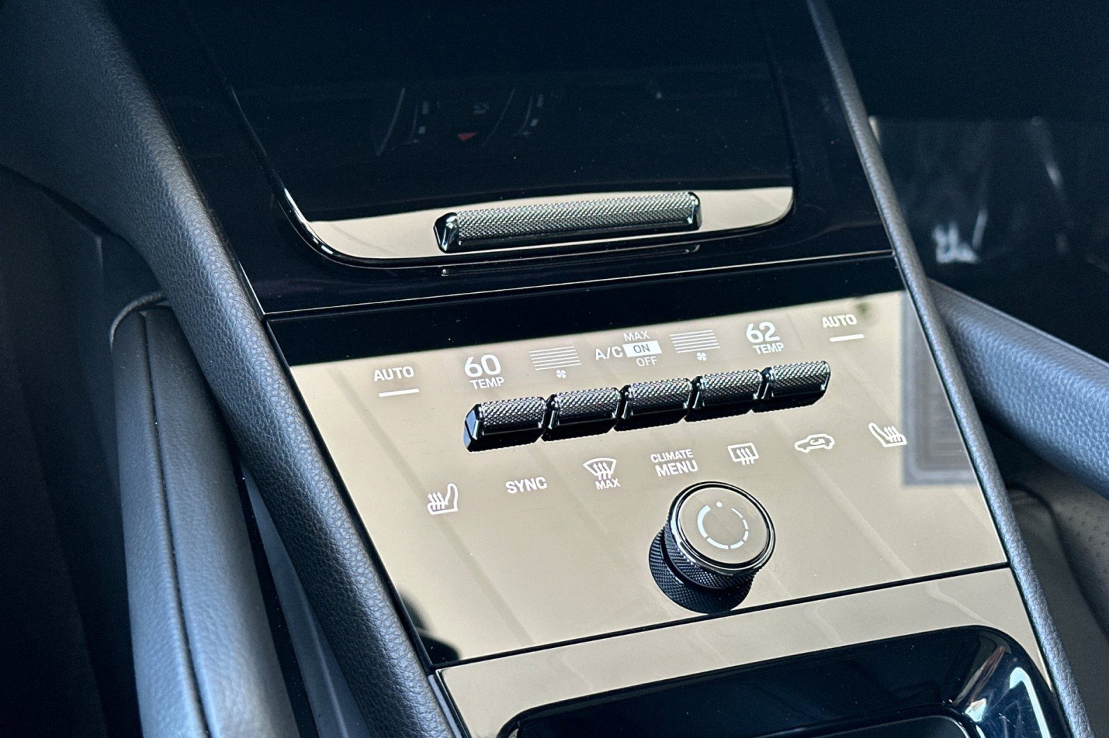 Used 2026 Porsche Cayenne image 21