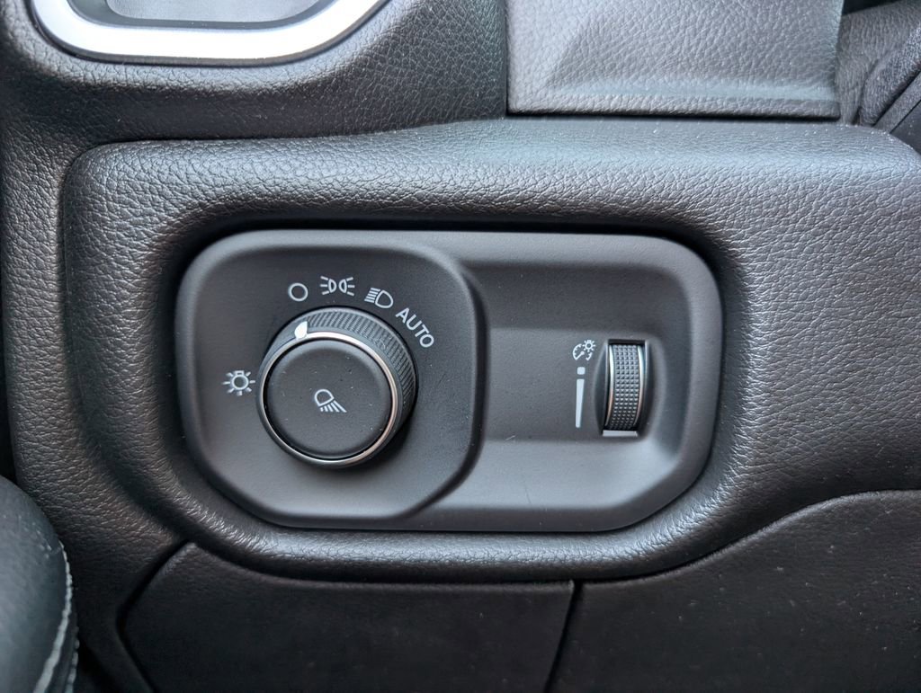 Used 2022 RAM 2500 Big Horn image 31