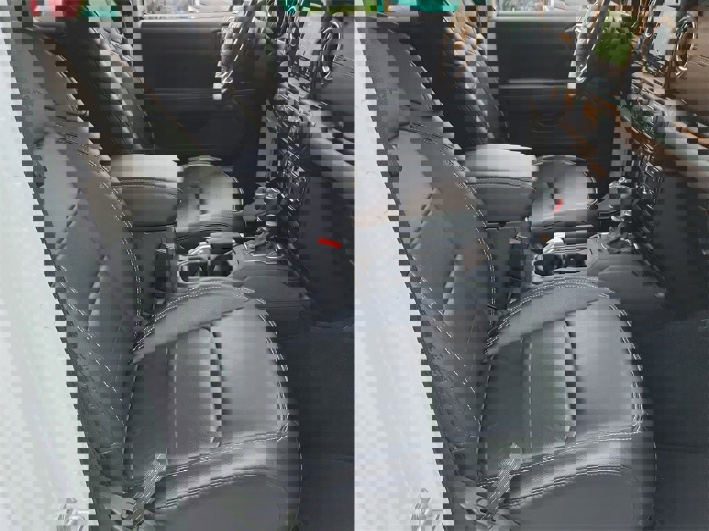 Used 2021 Jeep Wrangler Unlimited Sahara w/ Cold Weather Group image 18