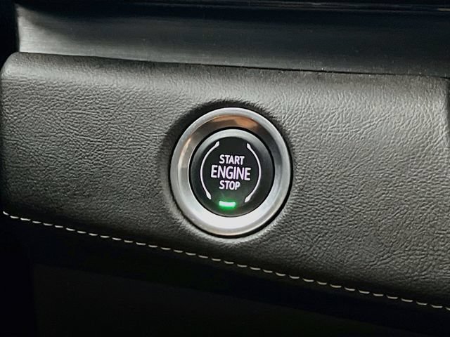 Used 2023 Cadillac Escalade Premium Luxury w/ LPO, Floor Liner Package AWD/4WD image 16
