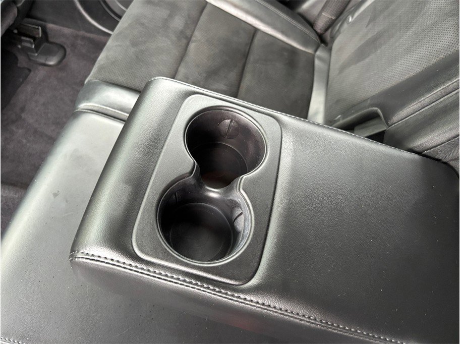 Used 2015 Jeep Grand Cherokee Altitude RWD image 36