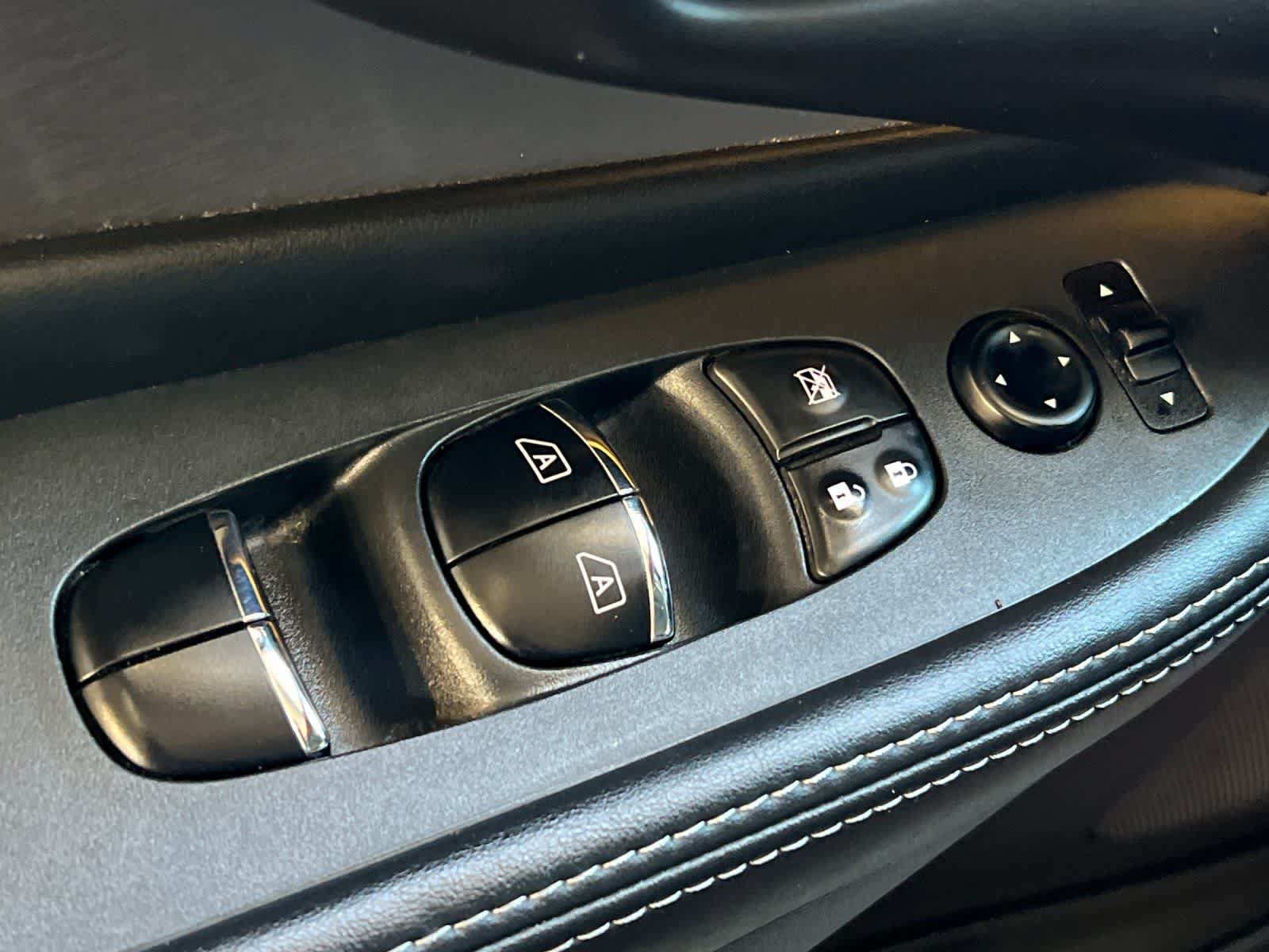 Used 2020 Nissan Murano SL FWD image 14