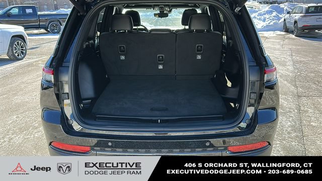 Used 2023 Jeep Grand Cherokee Altitude AWD/4WD image 25
