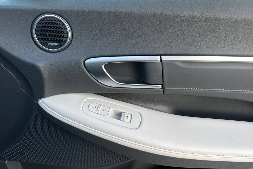 New 2026 Hyundai Sonata Limited FWD image 17