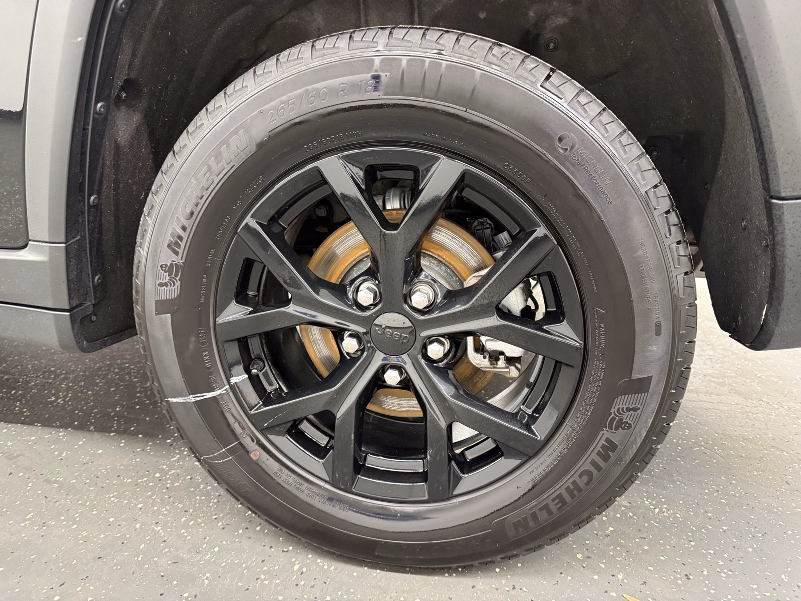 Used 2025 Jeep Grand Cherokee Altitude AWD/4WD image 19