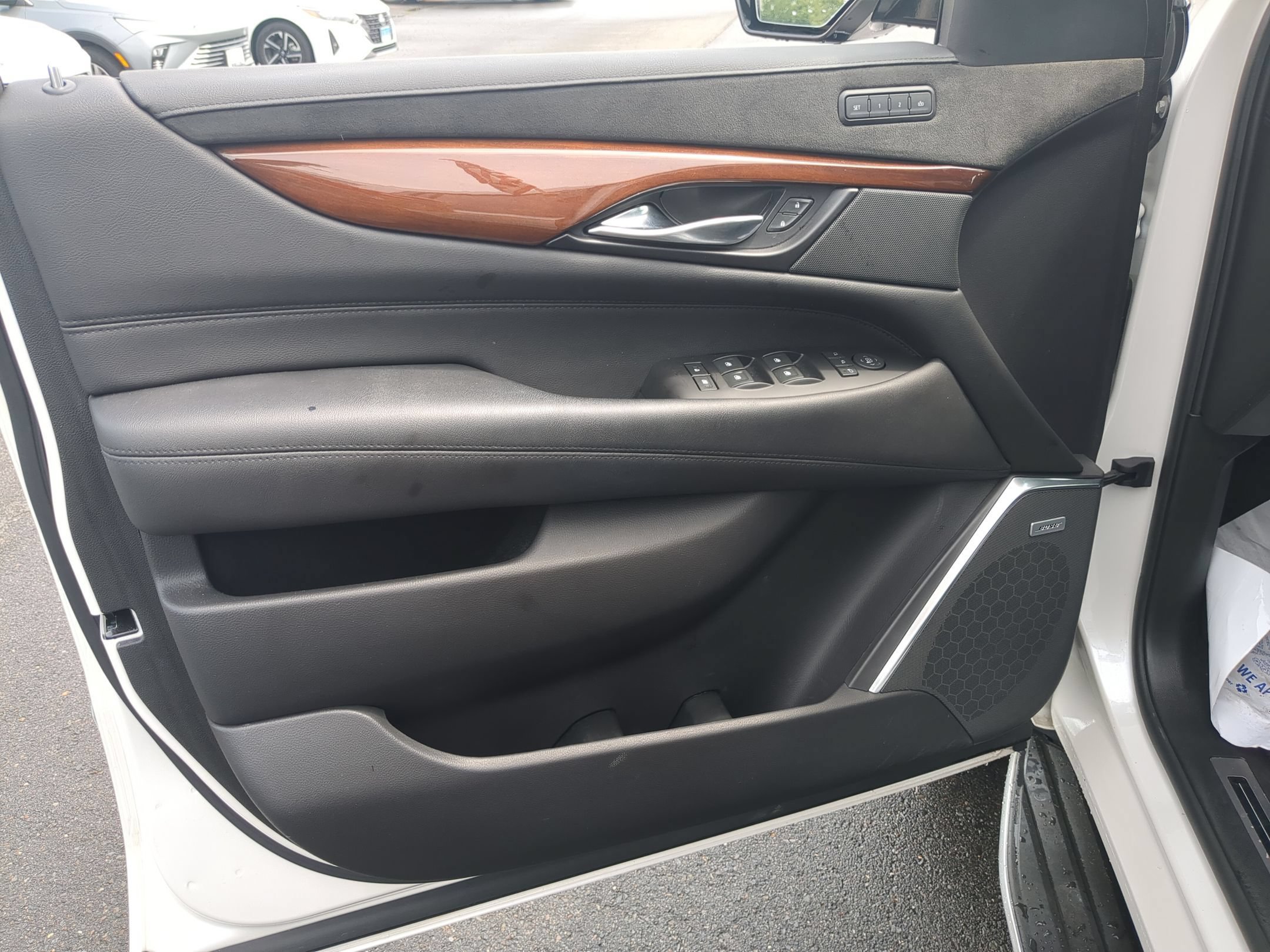 Certified 2020 Cadillac Escalade Luxury AWD/4WD image 20