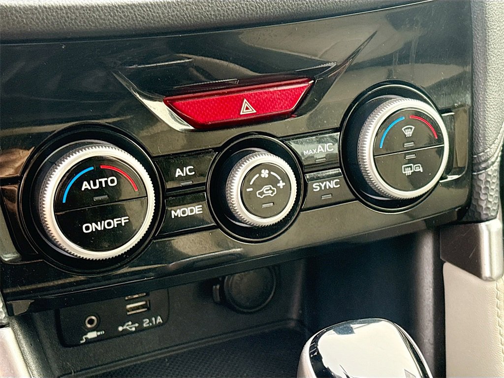 Used 2022 Subaru Forester Limited w/ Popular Package #2 image 16